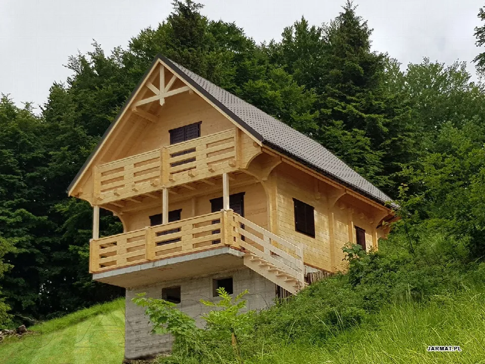 Year-round house D36