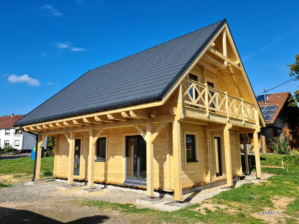 Year-round house D46